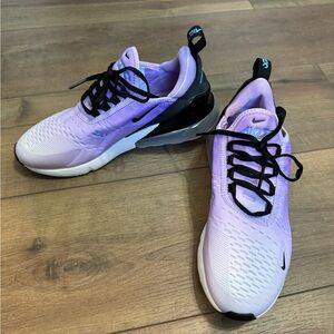 Nike Air Max 270 Size 8.5 EUC!